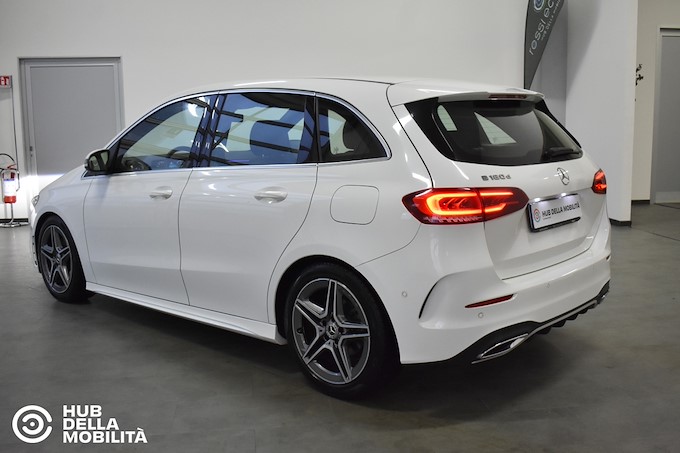 MERCEDES-BENZ B 180 d Automatic Premium